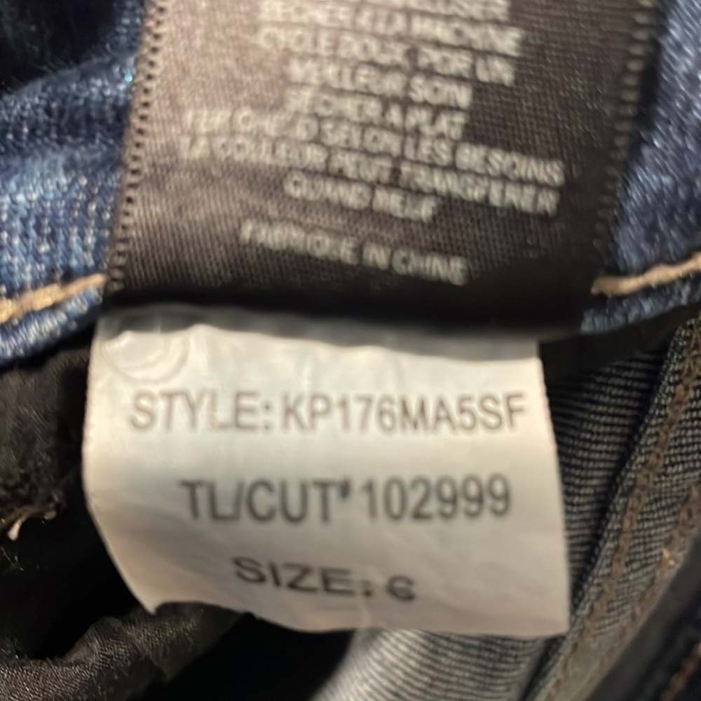 Kut From the Kloth Medium Wash Slightly Distressd Skinny Jeans 6 / 28W 30L - Picture 10 of 10